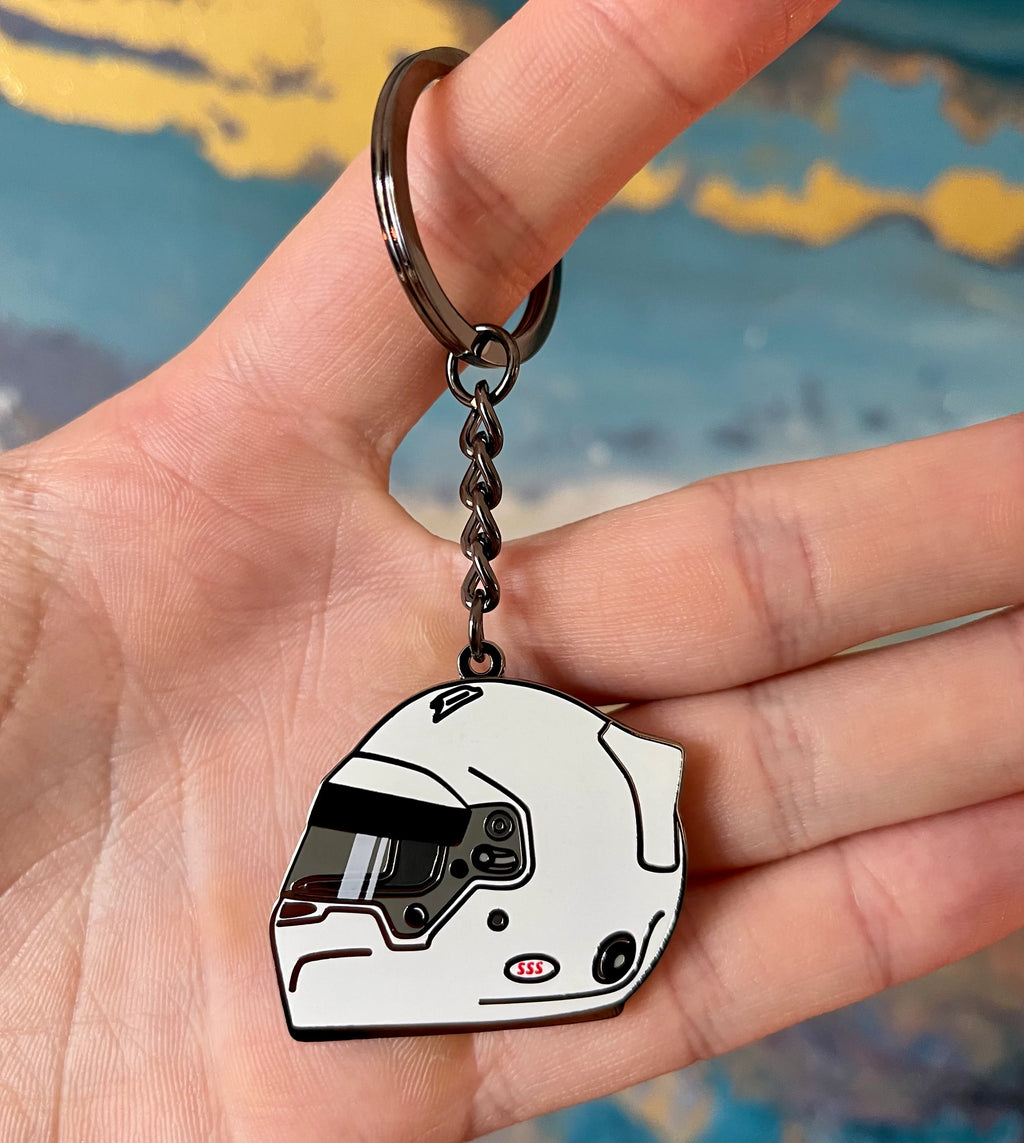 Classic racing helmet hard enamel keyring — detail view