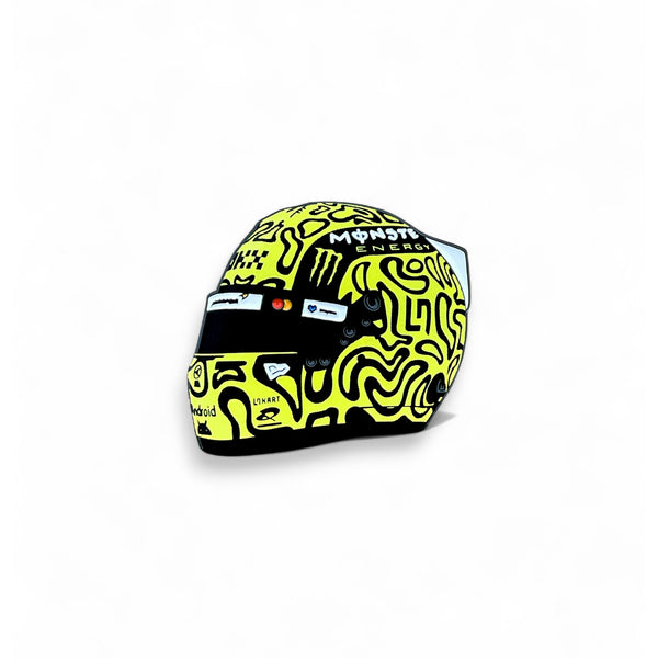 Lando Norris F1 helmet soft enamel pin badge in fluoro yellow